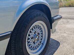 Image 45/46 of BMW 635 CSi (1981)