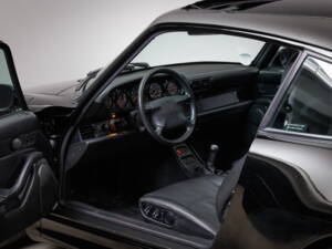 Imagen 27/40 de Porsche 911 Carrera 4S (1989)