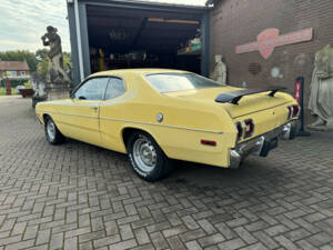 Image 17/22 of Dodge Dart Sport (1973)