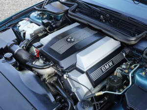 Image 29/50 of BMW 850Ci (1994)