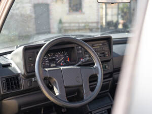 Bild 36/63 von Volkswagen Golf I Cabrio 1.8 (1992)