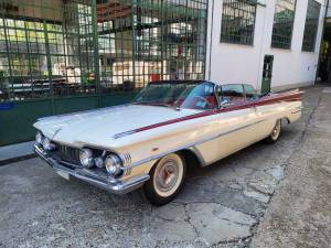 Image 15/44 of Oldsmobile 98 Convertible (1959)