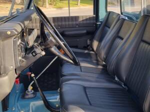 Bild 21/35 von Land Rover 88 (1976)