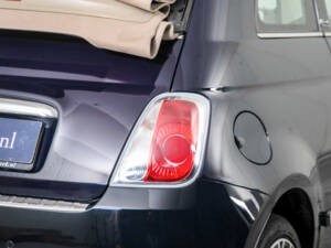 Bild 29/50 von FIAT 500 C (2011)