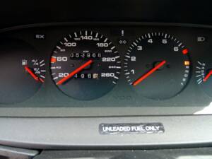 Bild 9/21 von Porsche 944 (1987)