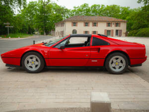 Immagine 44/95 di Ferrari 328 GTS (1988)