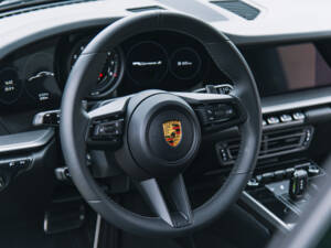 Image 35/61 of Porsche 911 Carrera S (2024)