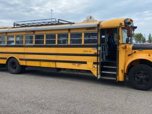 Immagine 4/11 di Navistar International 3800 Thomas School Bus (1997)
