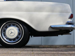 Immagine 21/45 di Mercedes-Benz 280 SE (1968)