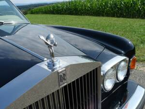 Afbeelding 3/27 van Rolls-Royce Corniche (1976)