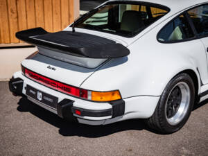 Imagen 8/50 de Porsche 911 Turbo 3.3 Flatnose (1982)