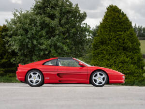 Immagine 6/50 di Ferrari F 355 GTS (1996)