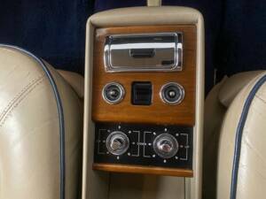 Image 19/20 of Bentley Eight (1985)