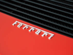Image 16/32 of Ferrari Testarossa (1991)