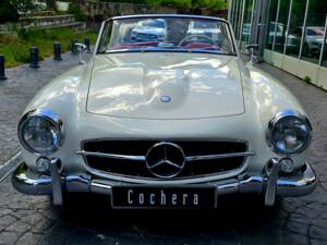 Image 2/21 of Mercedes-Benz 190 SL (1961)