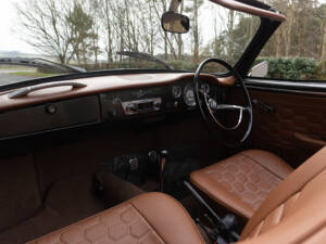 Image 10/20 of Volkswagen Karmann Ghia 1500 (1970)