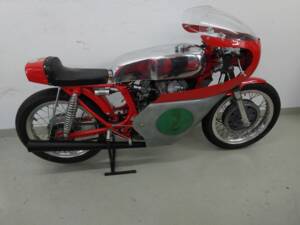 Afbeelding 4/5 van Ducati DUMMY (1975)
