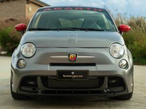 Immagine 11/50 di Abarth 695 Biposto (2016)