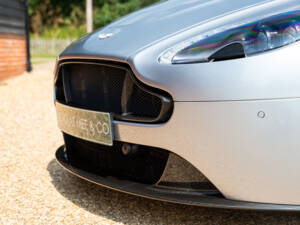 Image 19/78 of Aston Martin V12 Vantage S (2015)