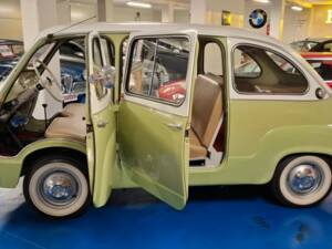 Immagine 8/36 di FIAT 600 D Multipla (1964)