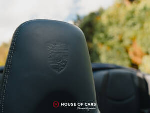 Image 36/50 of Porsche 911 Carrera 4S (2007)