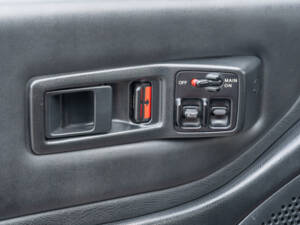 Image 33/80 of Honda CRX (1991)
