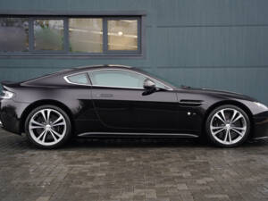 Image 3/50 de Aston Martin V12 Vantage S (2014)