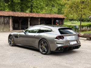 Immagine 5/61 di Ferrari GTC4Lusso (2017)