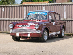 Image 45/50 of Ford Anglia (1965)