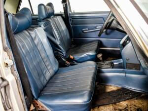 Image 6/50 of Mercedes-Benz 240 D (1976)