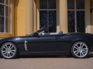 Bild 27/31 von Jaguar XKR (2007)