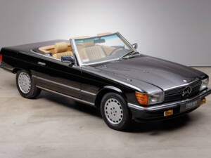 Image 5/36 of Mercedes-Benz 560 SL (1987)