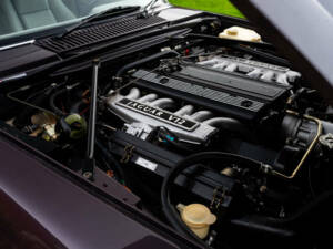 Image 36/50 of Jaguar XJS 6.0 (1993)