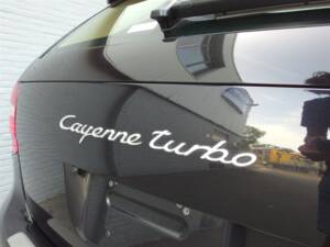 Image 17/93 of Porsche Cayenne Turbo (2007)