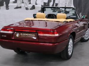 Immagine 4/64 di Alfa Romeo 1.6 Spider (1990)