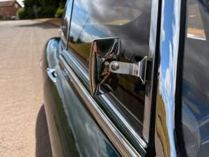Image 26/30 de Jaguar Type E (2+2) (1966)