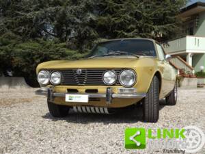 Immagine 6/10 di Alfa Romeo Giulia GT 1300 Junior (1976)