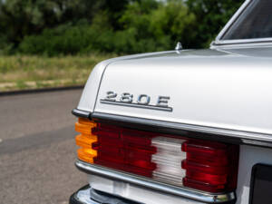 Immagine 13/25 di Mercedes-Benz 280 E (1981)