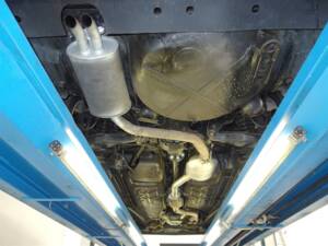 Immagine 86/98 di Mercedes-Benz 190 E 2.3-16 (1985)