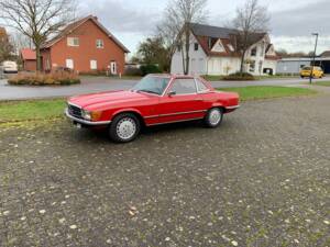 Image 126/160 of Mercedes-Benz 350 SL (1974)