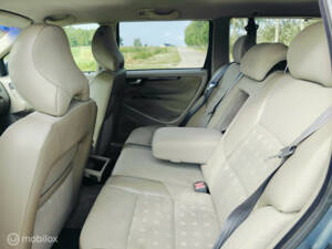 Bild 26/39 von Volvo V 70 2.4 (2000)