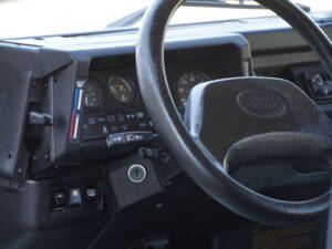 Image 13/45 of Land Rover Defender 90 (1996)