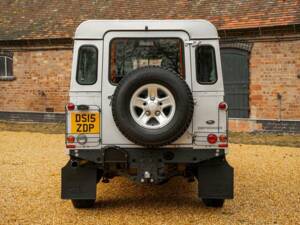 Image 13/50 de Land Rover Defender 110 (2015)