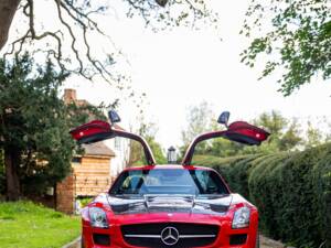 Image 37/50 of Mercedes-Benz SLS AMG GT &quot;Final Edition&quot; (2014)