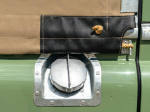 Image 10/30 of Land Rover 88 (1971)