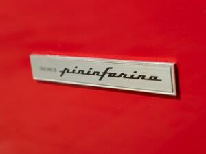 Image 28/50 of Ferrari Mondial T (1991)