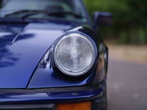 Bild 8/43 von Porsche 911 Carrera 3.2 (1989)