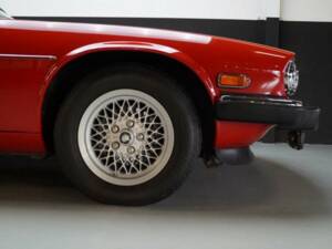 Image 24/48 de Jaguar XJS 5.3 V12 (1991)