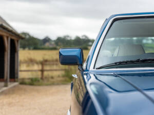 Image 22/71 of Aston Martin V8 EFi (1987)