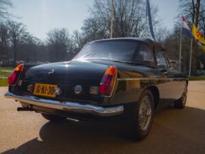 Image 32/50 de MG MGB GT (1974)